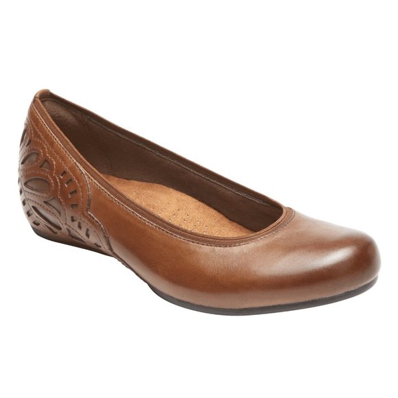 Rockport Tan Loafers with Artistic Cutouts - Picture 5 of 5